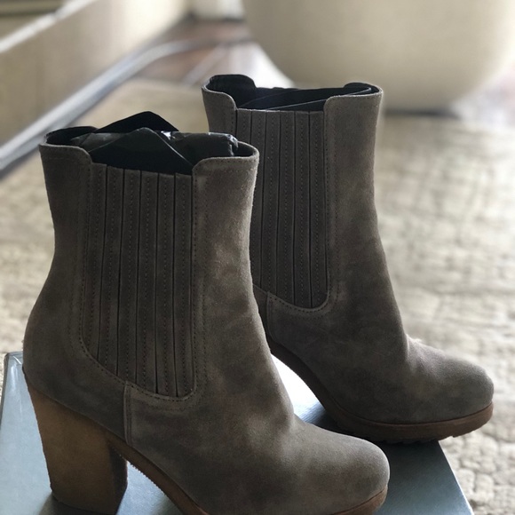 Prada Calzature Donna Booties -Grigio color - Picture 6 of 8